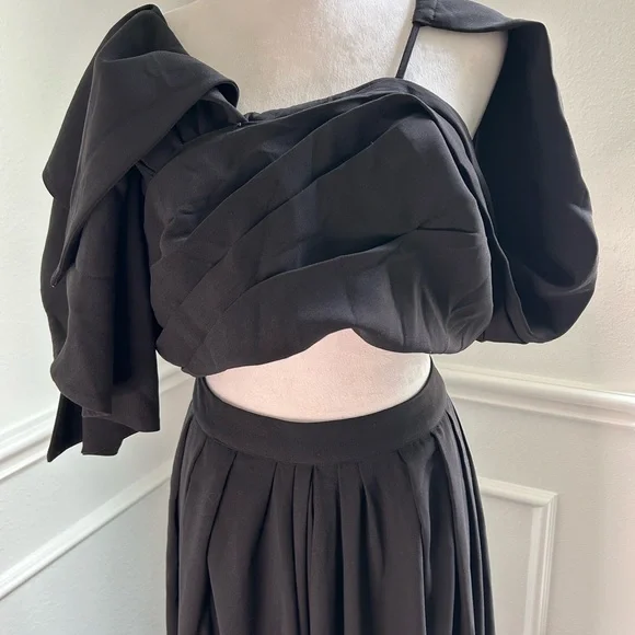 NWT Making the Cut Elegant Black Women's Outfit, Size L - Picture 2 of 7